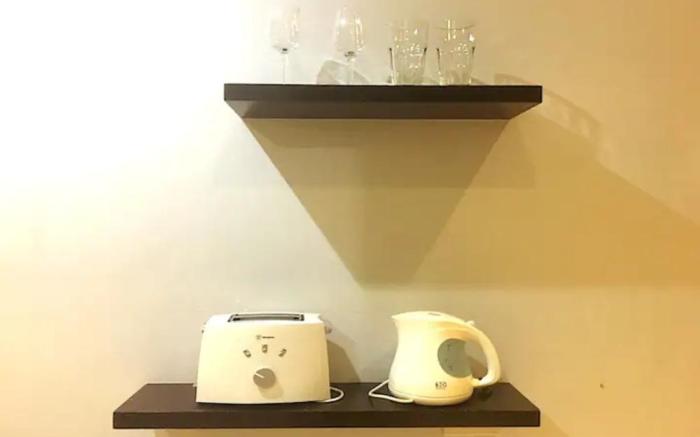 Tranquil Studio - 3 Mins. to White Beach (Unit 3)