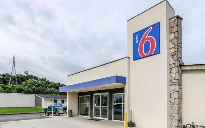 Motel 6 Troutville, VA