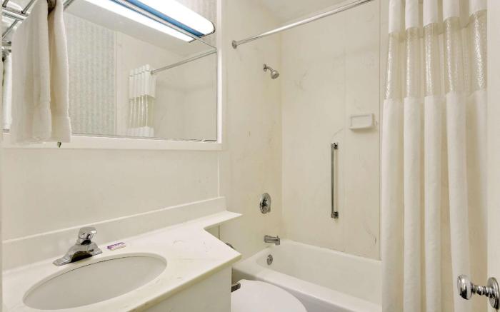 Knights Inn - Madison Heights, VA