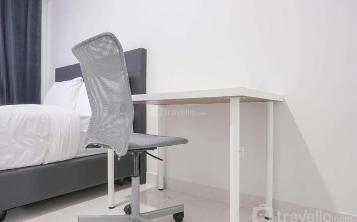Fancy & Comfort 1BR at Gold Coast Apt By Travelio
