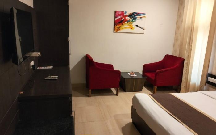 Ashoka Hotel By WB Inn