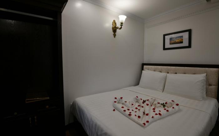 Hanoi Center Silk Classic Hotel & Travel