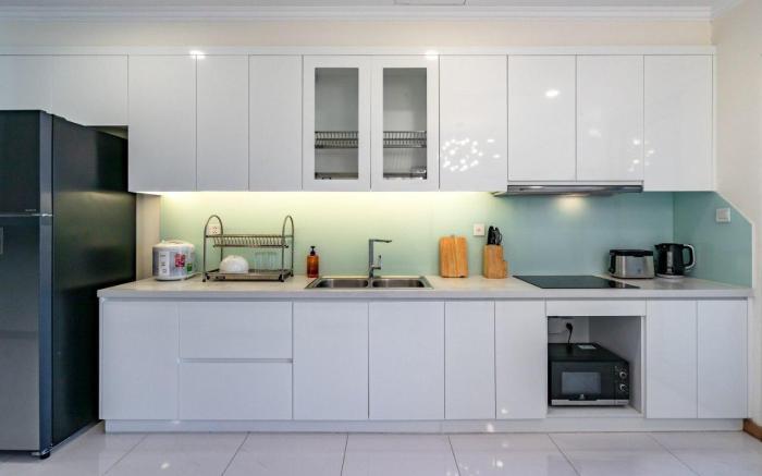 Spacious Apt with City View at Landmark Plus