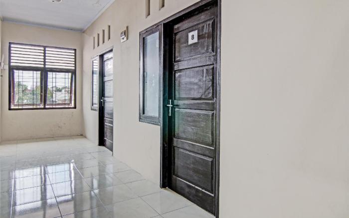 SPOT ON 91828 Homestay Dinda Syariah Near Masjid Al Amin