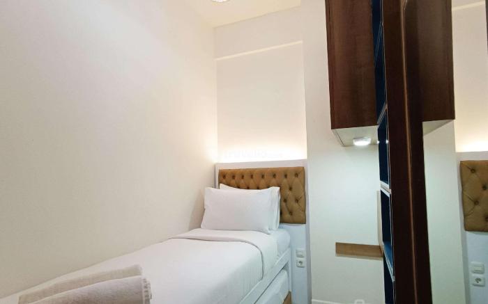 Floor 28th 2BR at Vida View Makassar By Travelio