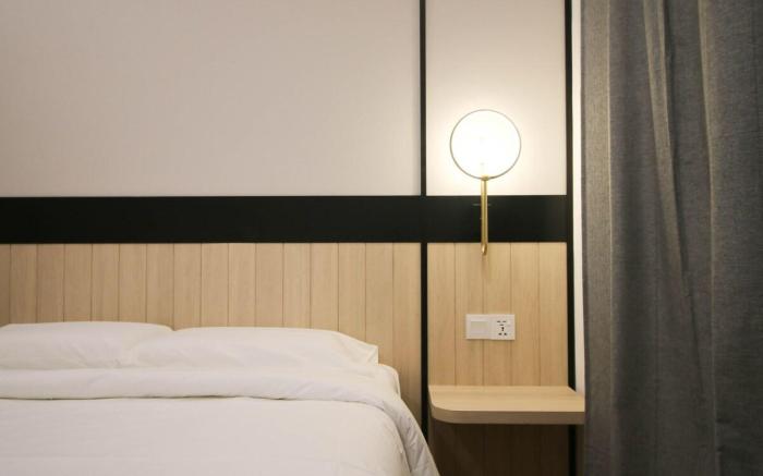 Paradigm Mall B21-09/Netflix/1 bedroom