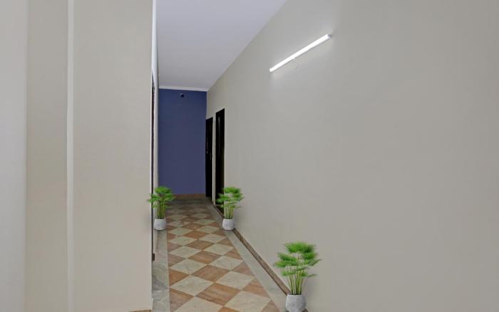 Hotel O B.S Residency