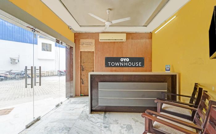 Collection O Yash Inn