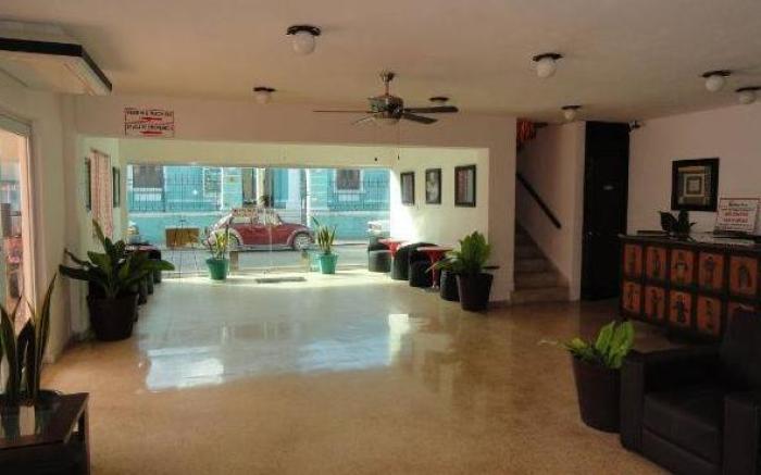 Hotel Las Dalias Inn