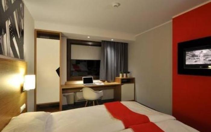 Link Hotel