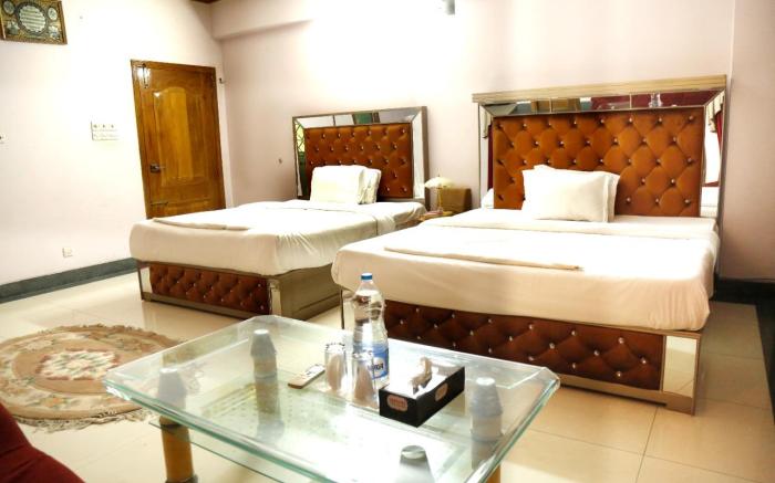 Hotel Heaven Inn