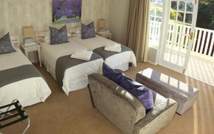 Lodge on Main Guest House