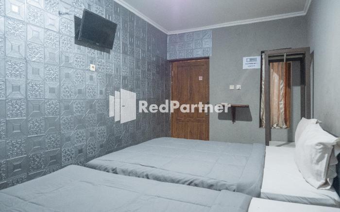 Crown Residence Hotel near Tugu Yogyakarta Mitra RedDoorz