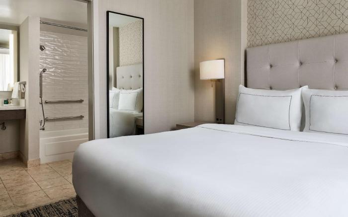 Hilton Kansas City Country Club Plaza