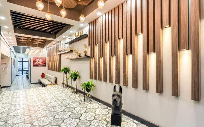 Monezza Hotel