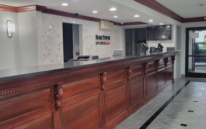 HomeTowne Studios Egg Harbor-Atlantic City Airport