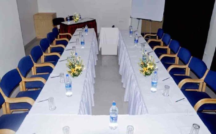 Rapid Lakme Executive Hotel