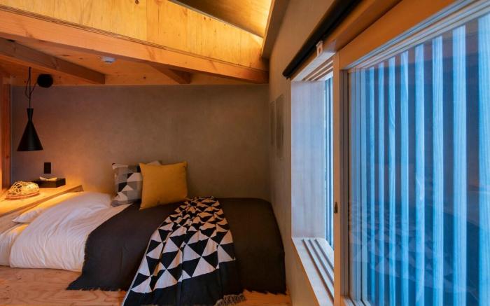 Contexted - 天 Ten   Triangle House