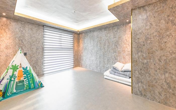 Chuncheon Poolhouse Epop