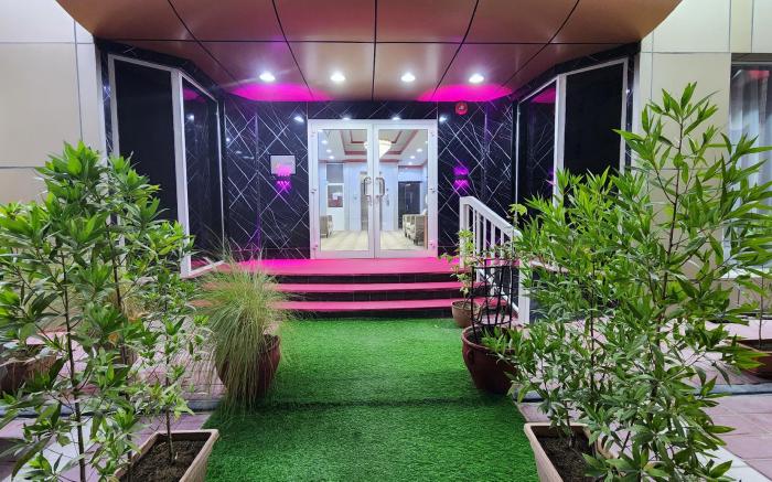 RUWI BEACH HOTEL APARTMENTS