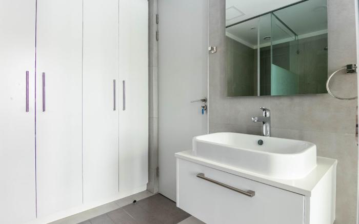 Sandton Smart Apartment 15