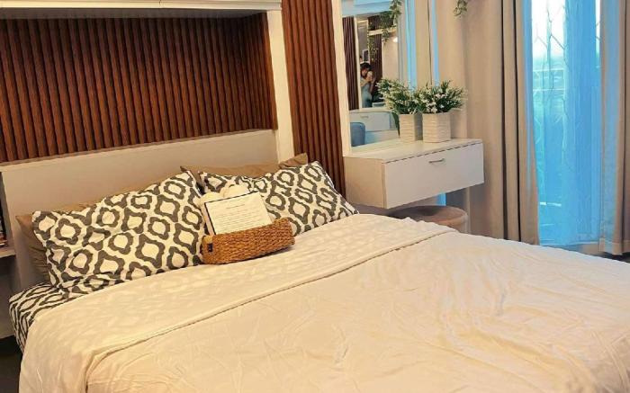 City & Arayat view WiFi Netflix by J&M Staycation 