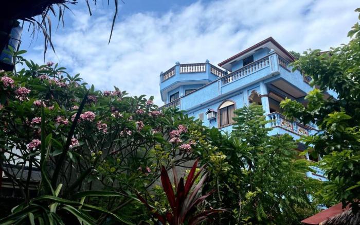OCEAN BREEZE INN