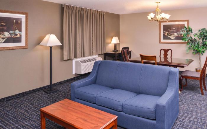 Baymont by Wyndham Sioux Falls North/I-29/Russell St