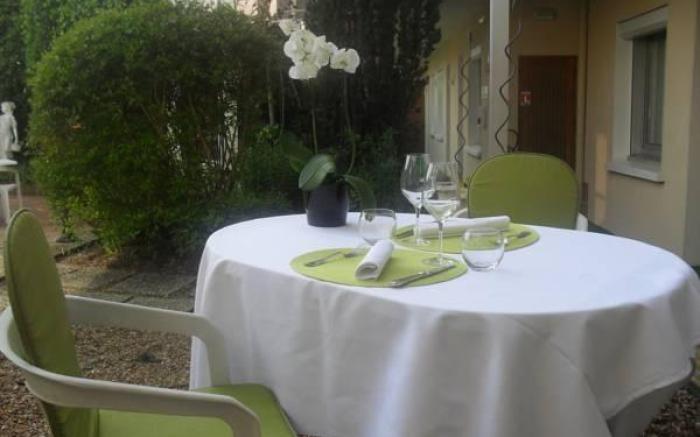 Contact Hotel de France Contres-Beauval-Cheverny
