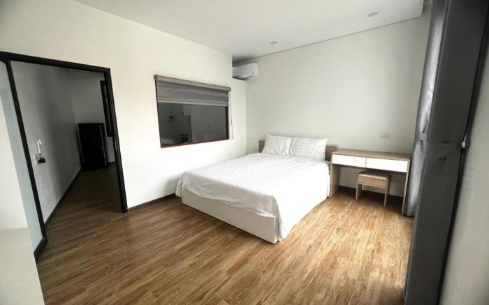 Era Westlake Apartment