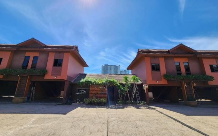 Hi-end Sriracha Resort & Hotel