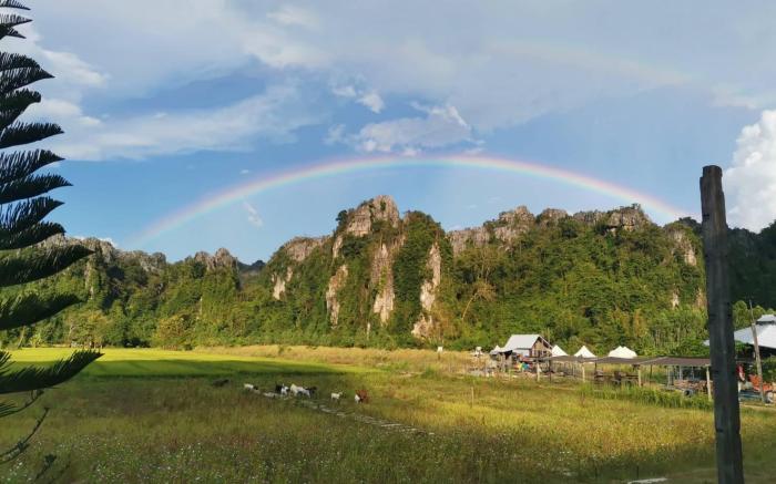 A Moment of Love...by Red Z, Baan Mung