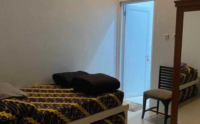 EXPRESS O 91923 Homestay Zona