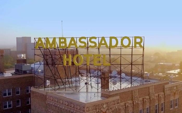 Ambassador Hotel Milwaukee, Trademark Collection by Wyndham