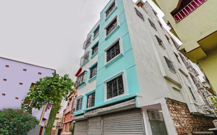 Goroomgo M M Howrah Maidan Homestay Near Howrah Station