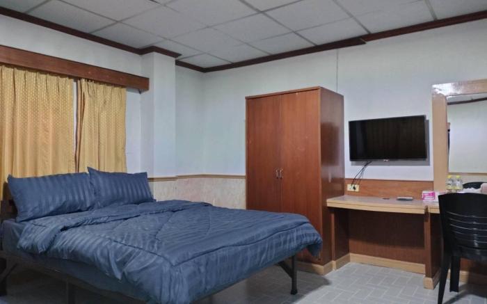 White orchid hotel and homestay @ Bua yai