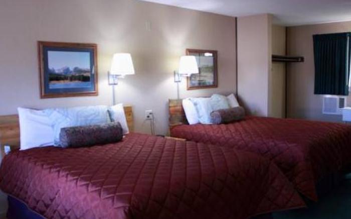 Hotel Estes