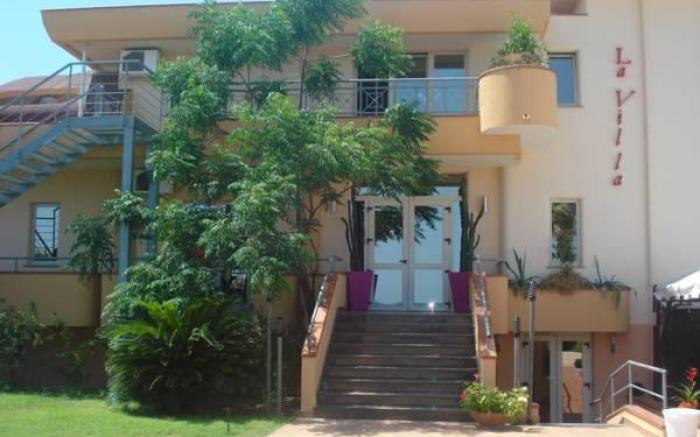 Hotel La Villa