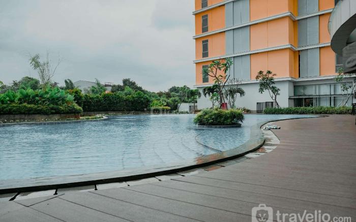Luxury 1BR at Pejaten Park Residence By Travelio
