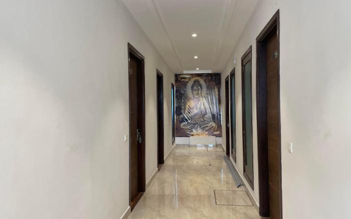 Hotel Crown Savoy