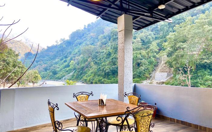 Euphoric River Resort