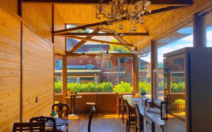 Jeju Songdangsongdang Pension and Resort