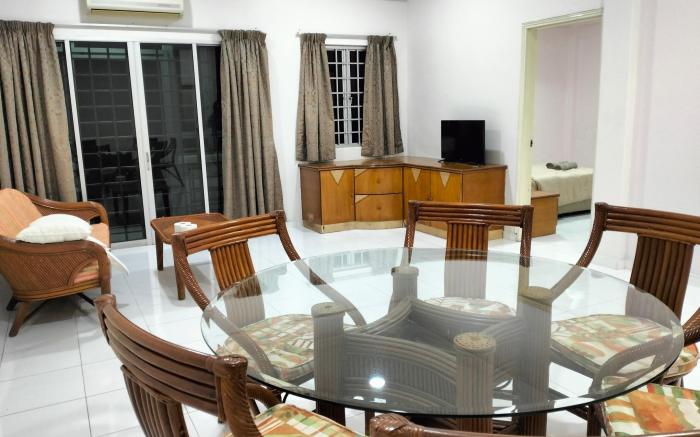 Melaka homestay budget condo 6pax