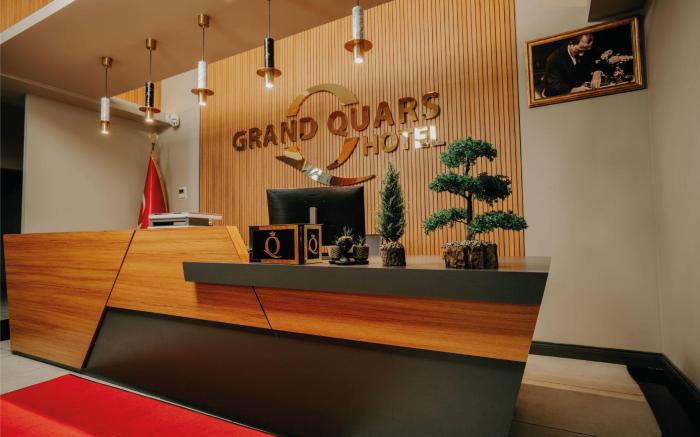 Grand Quars Hotel