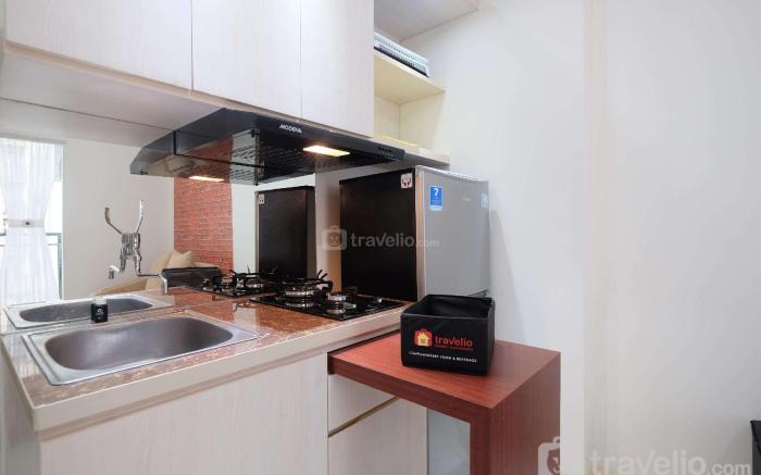 Cozy Stay 2BR at Podomoro Golf View By Travelio