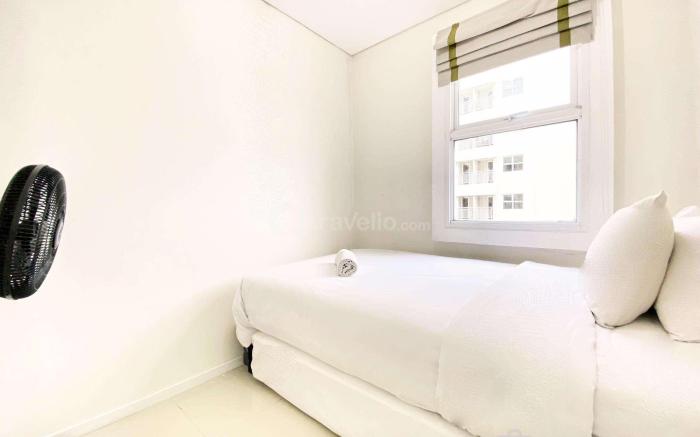 Spacious 2BR Parahyangan Residence By Travelio