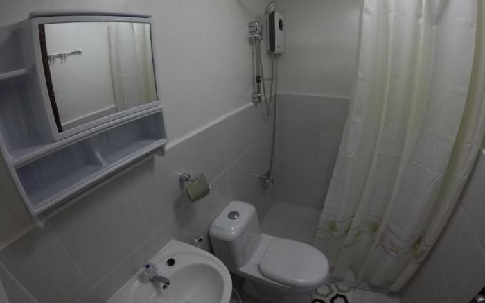 Cozy Studio near Beaches w/ Wifi, Netflix & pool