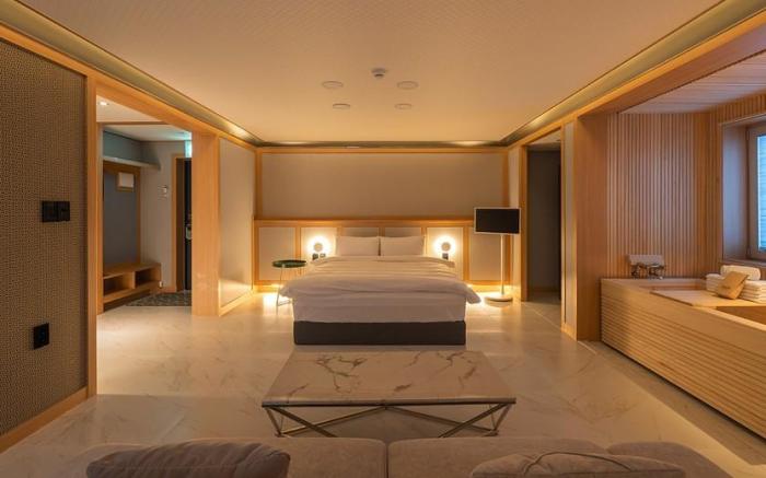 Gyeongju Hwanglidan Stay