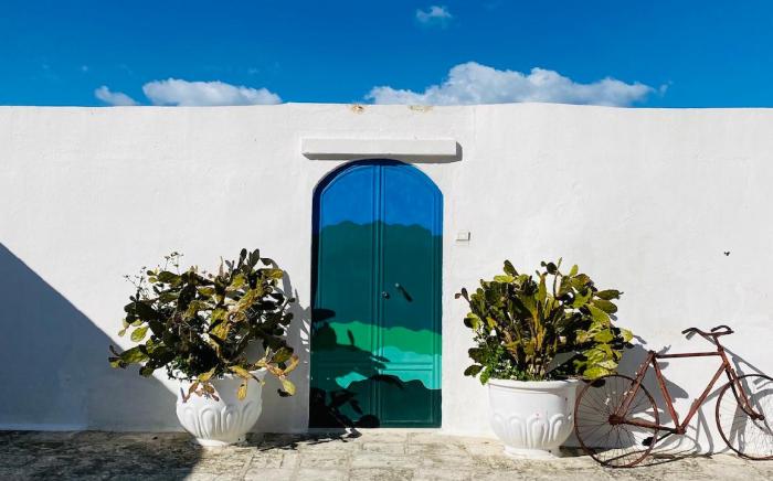 The doors, Apulia, Ostuni