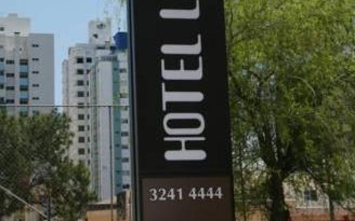 Hotel Lunes